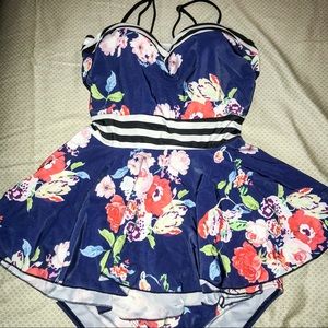 Two piece floral tankini by Cupshe